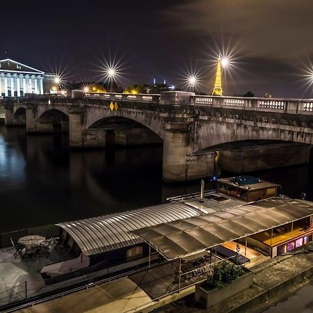 Classic Riverboat In The Center Of Paris Exteriör bild